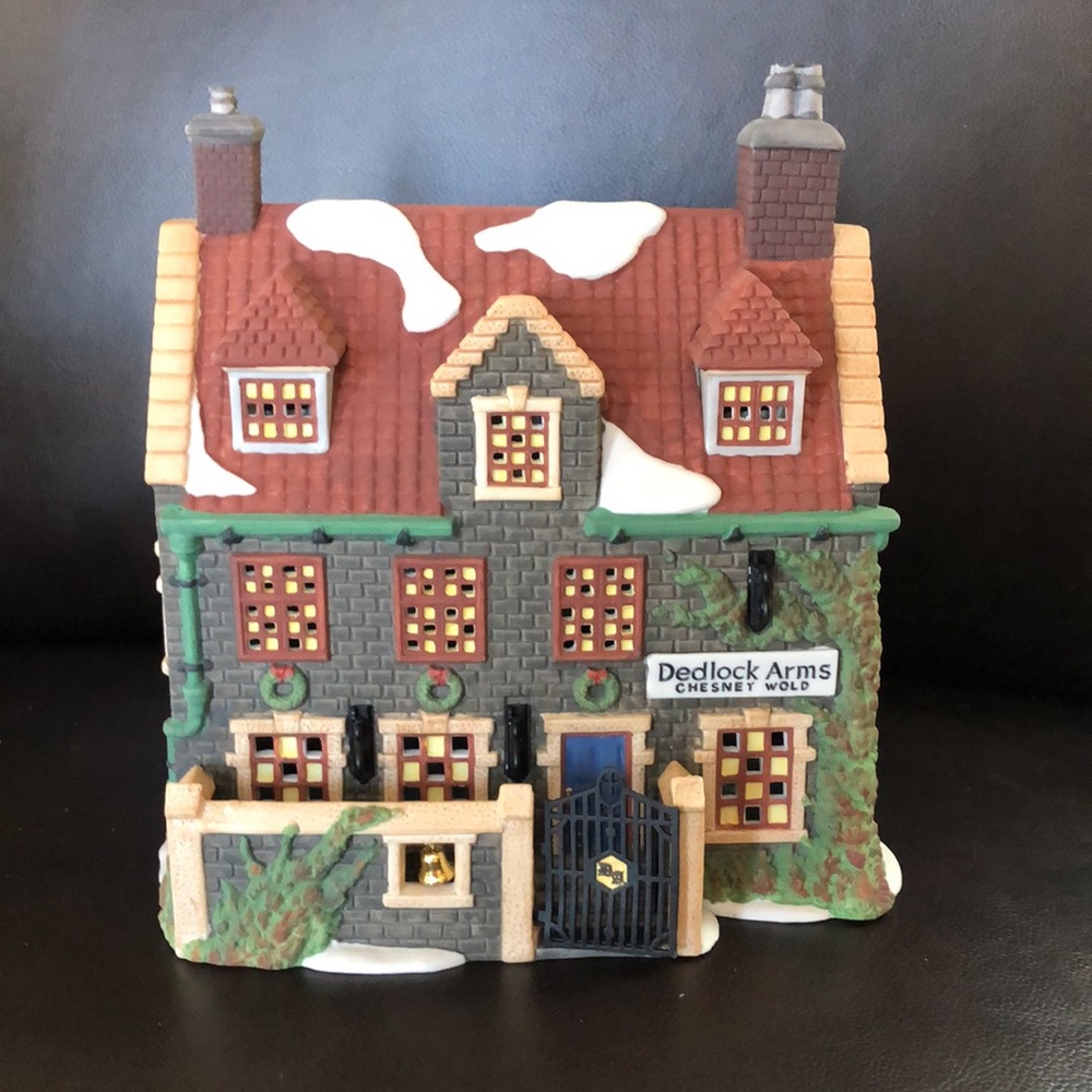 NIB Dept 56. 1994 Dedlock Arms